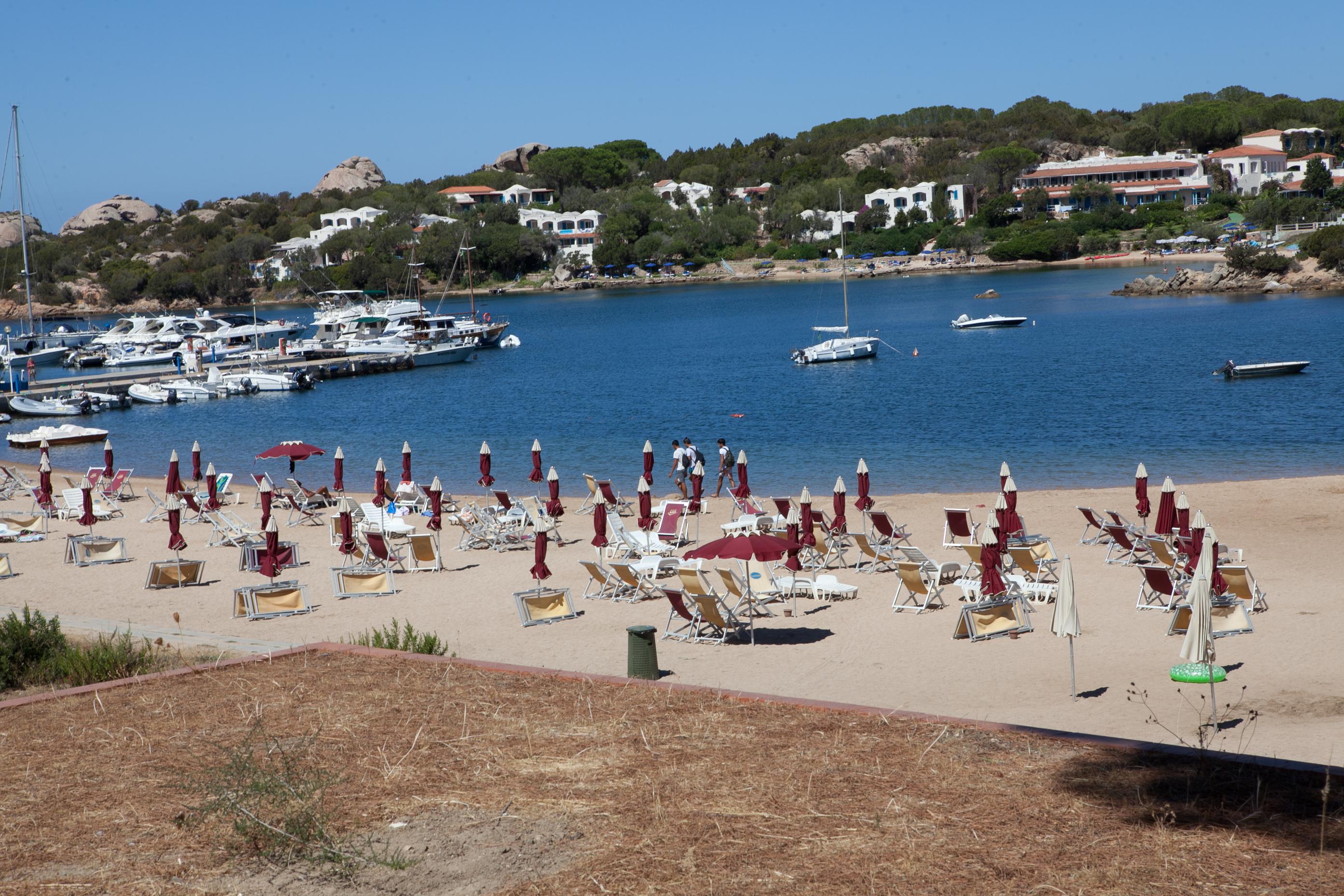 Hotel Club Esse Cala Bitta à Baja Sardinia Extérieur photo